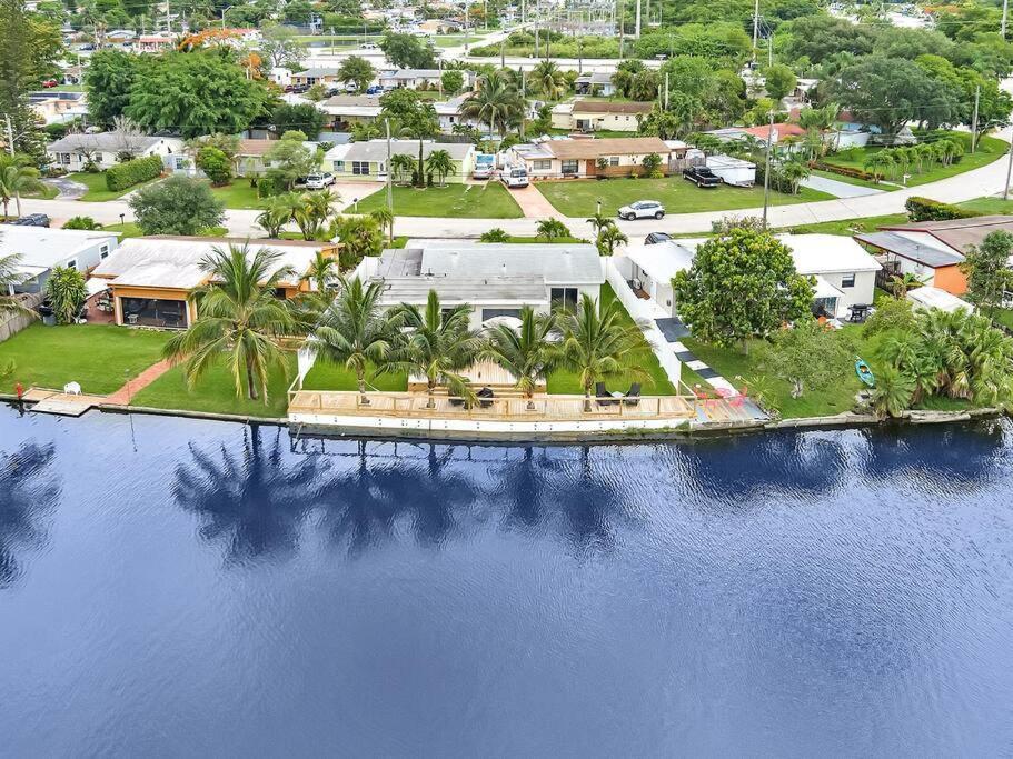 5-Star Lakefront Oasis In Hollywood-Hard Rock Casino Форт-Лодердейл Экстерьер фото